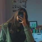 @_auroralovatoo_ - Instagram