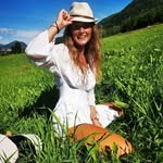 🦊 Aurora's Adventure 🌿 - @auroraloveslife - Instagram