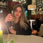 Aurora Rossi - @auroraaa_roo - Instagram