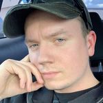 Austin Blom - @austinguitarsandsuch - Instagram
