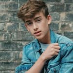 Austin Cavanaugh - @ofhiscutewayss - Instagram