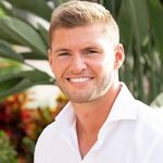 Austin Smales - @austinsmales - Instagram