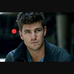 Austin Stowell - @austin.sstowell - Instagram