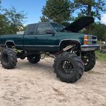 Austin Vickers - @stilltoolow - Instagram