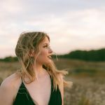𝐀𝐮𝐭𝐮𝐦𝐧 𝐖𝐡𝐢𝐭𝐞 - @autumn_white24 - Instagram