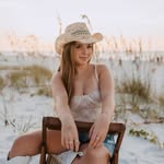 Ava Barnes | Sarasota | Bradenton Hairstylist - @beautyby.barnes - Instagram