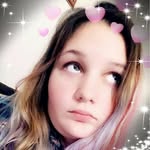Avery Bradshaw - @ari_theparrot - Instagram