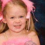 Avery Cunningham - @_averys.spams - Instagram