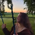 Avery Downs - @averydowns - Instagram