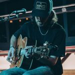 Avery Flores - @averymflores - Instagram