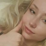 Elle' - @averyfriendlyghost - Instagram