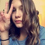 hey😂 - @avery_glick - Instagram