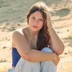 Avery Harrington - @averyleighh14 - Instagram