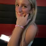 avery - @averypoolee - Instagram