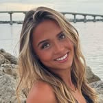 ave - @averyrosenfeldd - Instagram