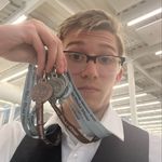 Avery Sharp - @a_very_sharp - Instagram
