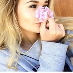 Avery Simons - @averiessx - Instagram