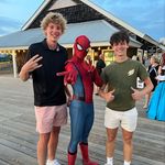 avery - @averysneeders - Instagram