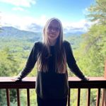 Avery Sommers - @avery_sommmers22 - Instagram