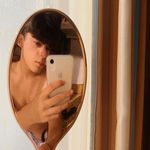 Avis - @avis.rowe0y.1 - Instagram