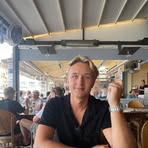 Axel Back - Facebook