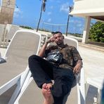 Axel Baker - Facebook