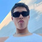 Axel Carter - Facebook