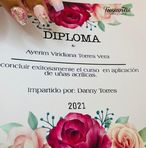 Ayerim Torres uñas - Facebook