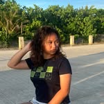 Ayn Young - @jamshade_ayn - Instagram