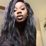 Je suis: Madmoizelle A. - @ayo_adamson - Instagram