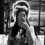 Azra Fatima - @azz.artt - Instagram