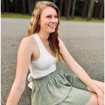 Bailey Bauer - Facebook