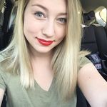 Bailey Bradley - @smoochesandsass - Instagram