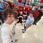 Everett🦦 - @everett_bailey_23 - Instagram