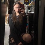 Bailey Gilbert - @bglitzednails - Instagram
