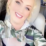 Bailey Gunter - @bailey31988 - Instagram