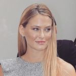 Bar Refaeli # Casual Chic 🐰 - @barrefaelistyle - Instagram
