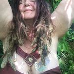 Barbara Hewlett-Beech - @tribesntides - Instagram