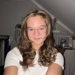 Barbara Bella Hidvegi - Facebook