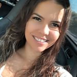 Bárbara Belloni - @barbarabelloni.nails - Instagram