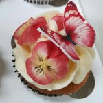 Barbara Cash - @cupcakesdivine_aston - Instagram