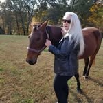 Barbara Embrey - @baintb2024 - Instagram