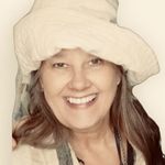 Barbara Fuller - @barbarafullerclothingdesigns - Instagram