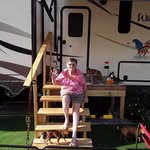 Barbara Levario - @bebersole36 - Instagram