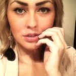 Barbra Bond - @gottaiwygen - Instagram