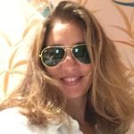 Kelli Barnett Smith - @hypnoticyogini - Instagram