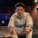 Barry Hamidou - @barry.hamidou.7798 - Instagram