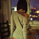 @karry.barry - Instagram