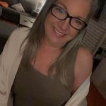 Beth Basil Lewis - @bubblebasil1 - Instagram