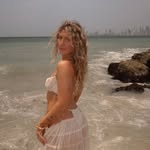 Bailey Bennett - @baileyebennett - Instagram